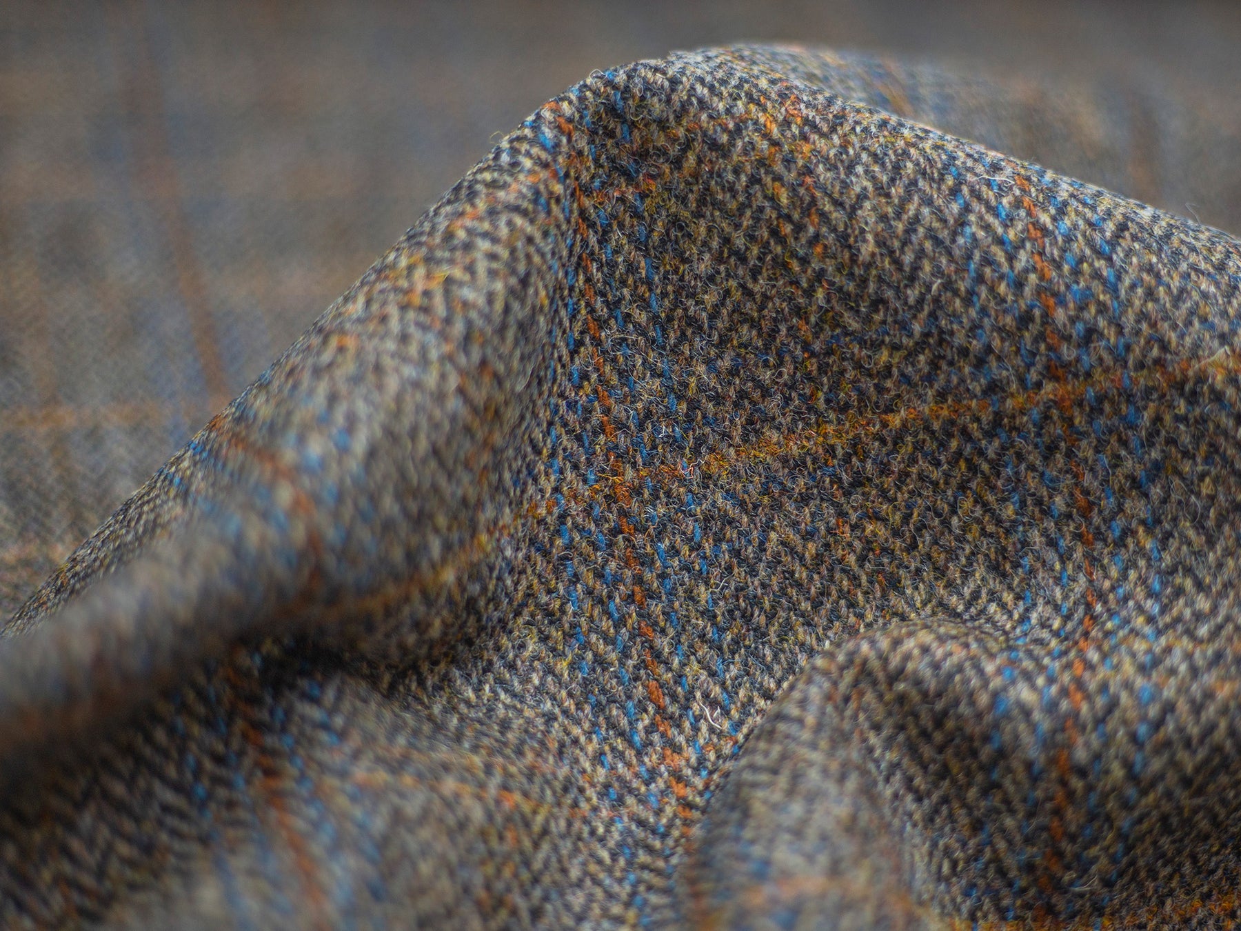 Harris Tweed Herringbone Charcoal Dalton Medium Sofa – All About Tweed
